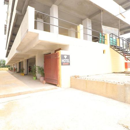 דהראדון Hotel Jp Royal מראה חיצוני תמונה